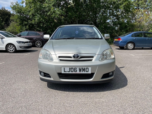 Used Toyota Corolla 2006 for sale - 75401877: Photo 2
