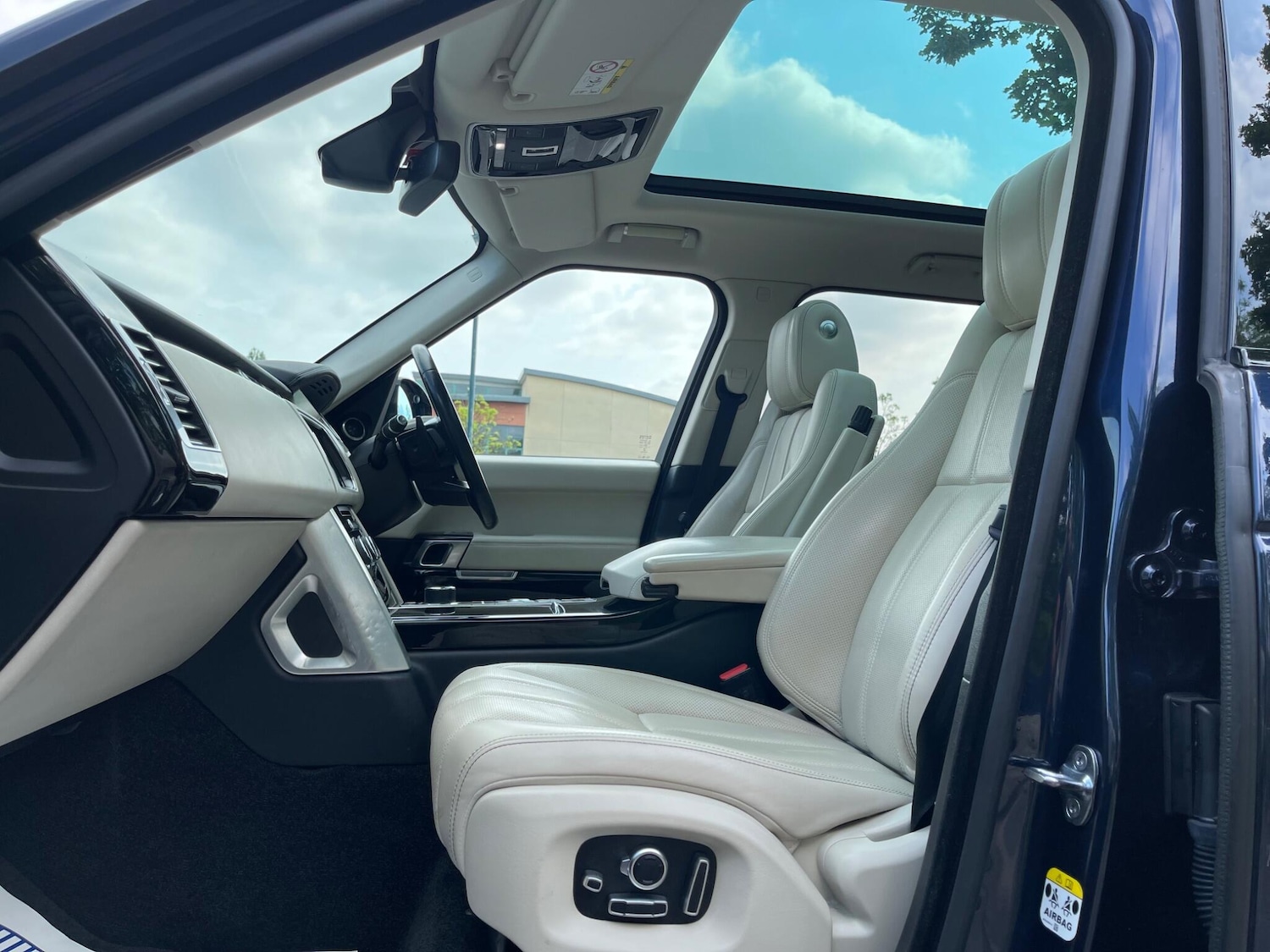 Used Land Rover Range Rover 2016 for sale - 76425445: Photo 12