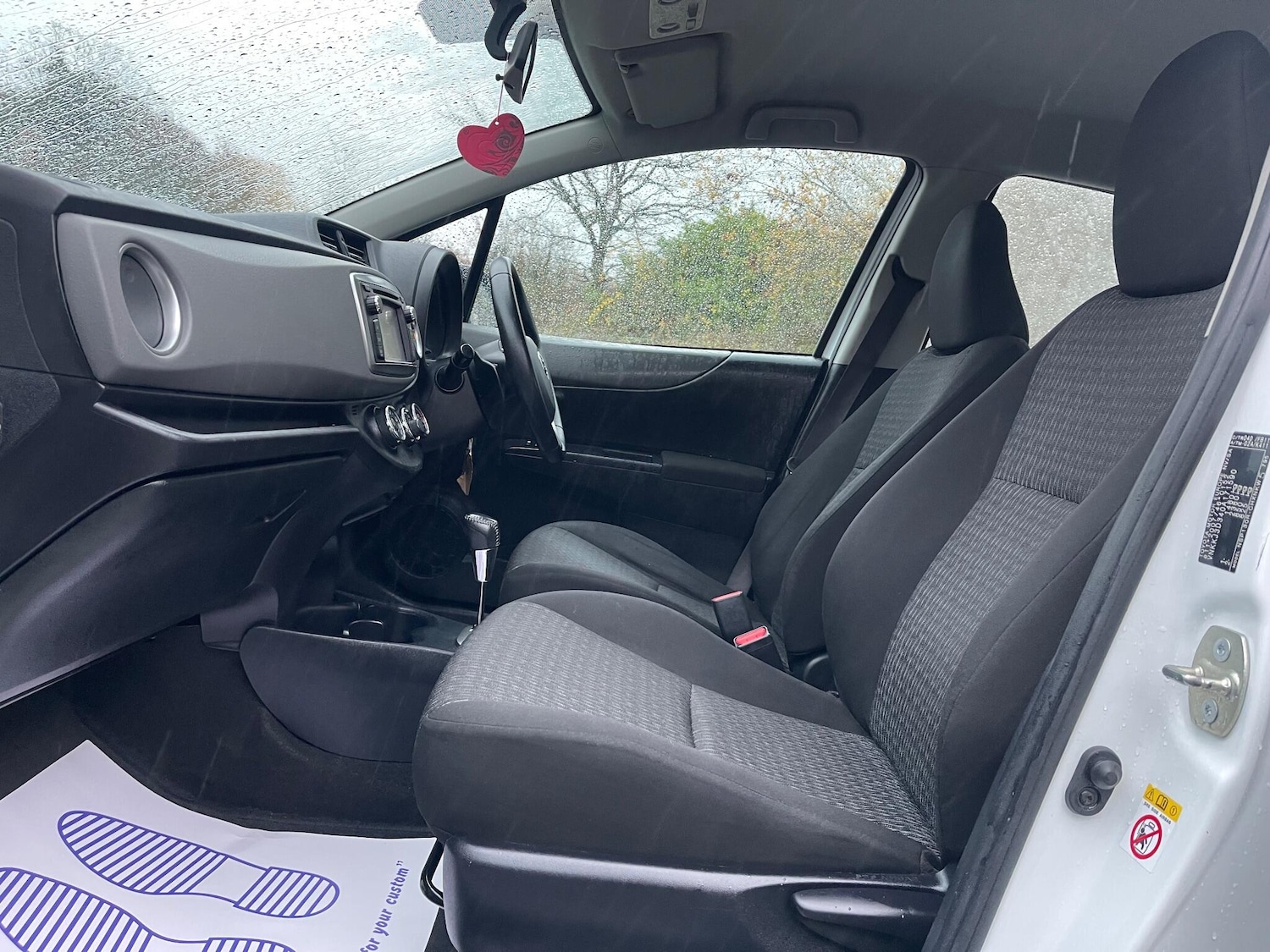 Used Toyota Yaris 2013 for sale - 76927014: Photo 13