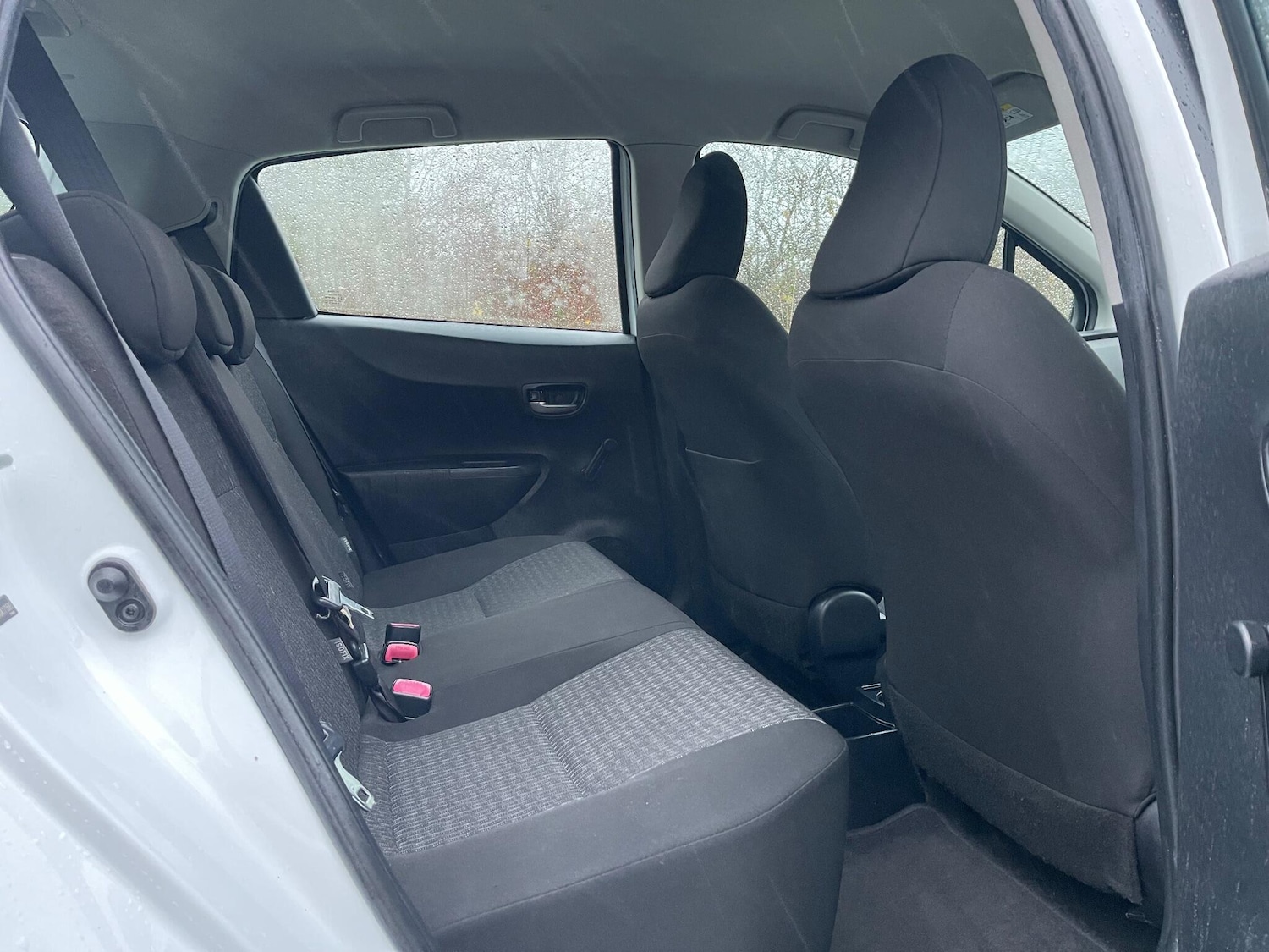 Used Toyota Yaris 2013 for sale - 76927014: Photo 16