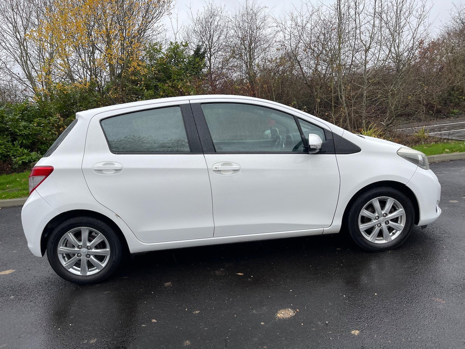 Used Toyota Yaris 2013 for sale - 76927014: Photo 19