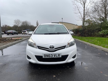 Used Toyota Yaris 2013 for sale - 76927014: Photo