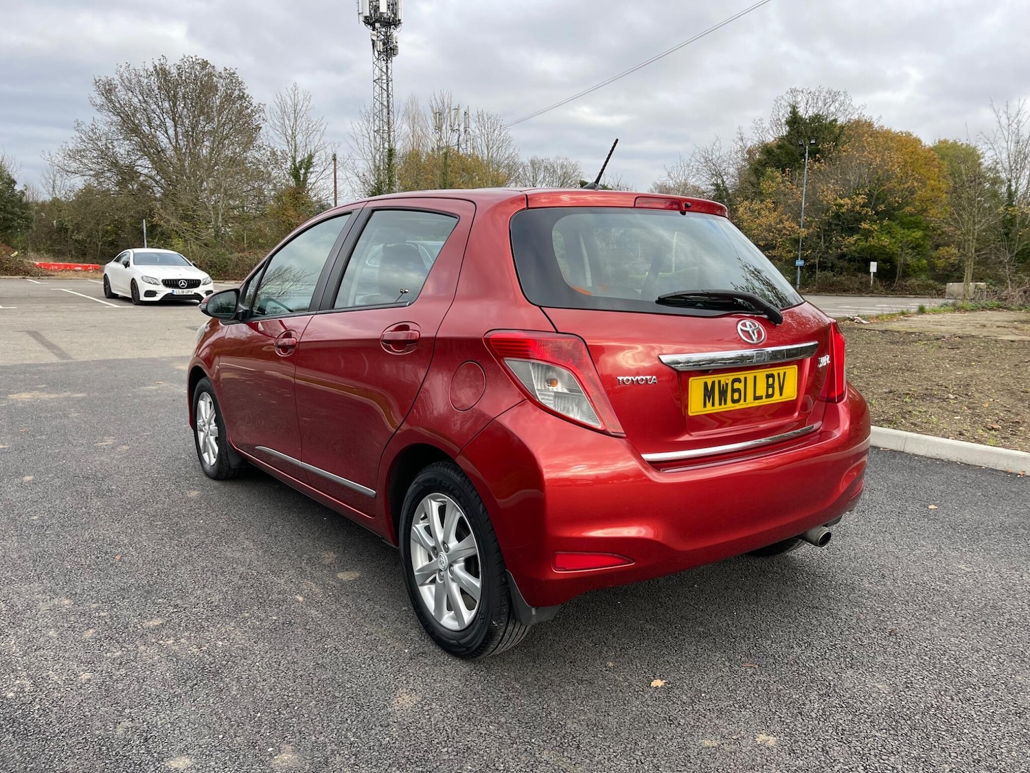 Used Toyota Yaris for sale - 76727440: Photo 4