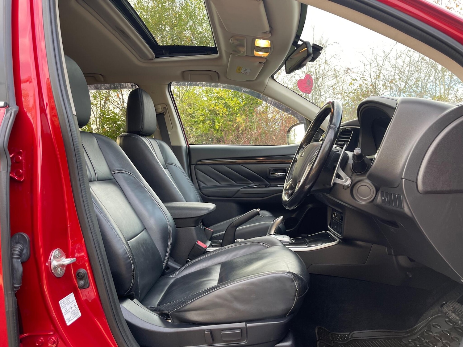 Used Mitsubishi Outlander 2016 for sale - 76597178: Photo 14