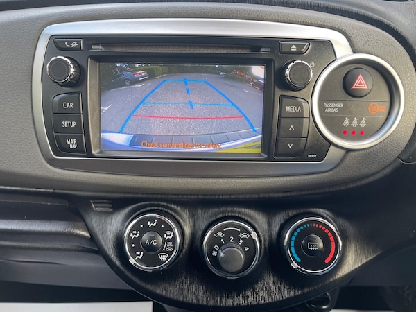 Used Toyota Yaris 2012 for sale - 76188441: Photo 12