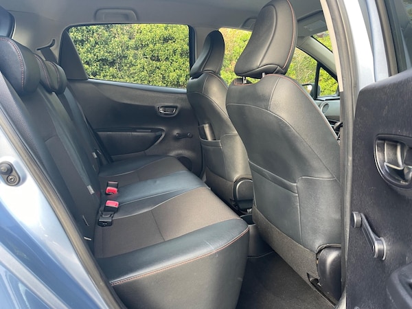 Used Toyota Yaris 2012 for sale - 76188441: Photo 16