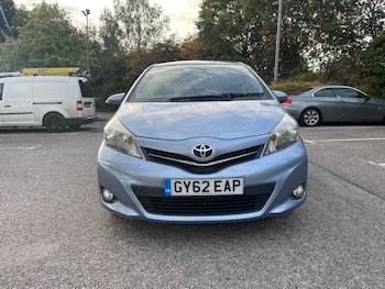 Used Toyota Yaris 2012 for sale - 76188441: Photo 2