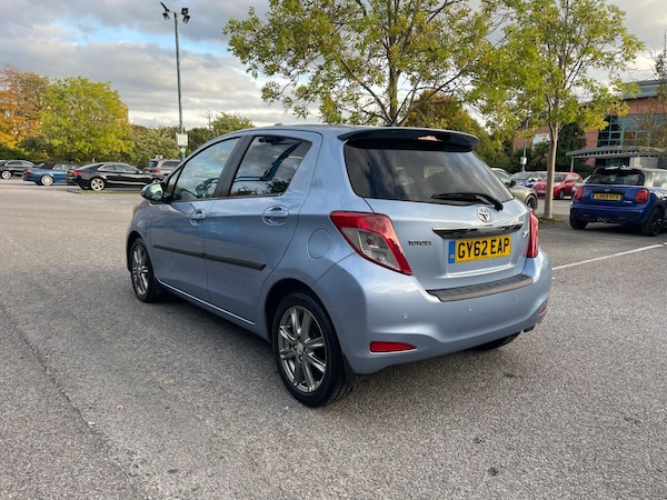 Used Toyota Yaris 2012 for sale - 76188441: Photo 4