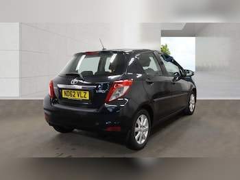 Used Toyota Yaris 2013 for sale - 79362569: Photo