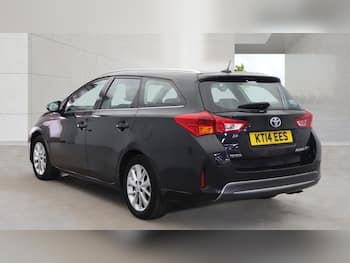 Used Toyota Auris 2014 for sale - 79741117: Photo