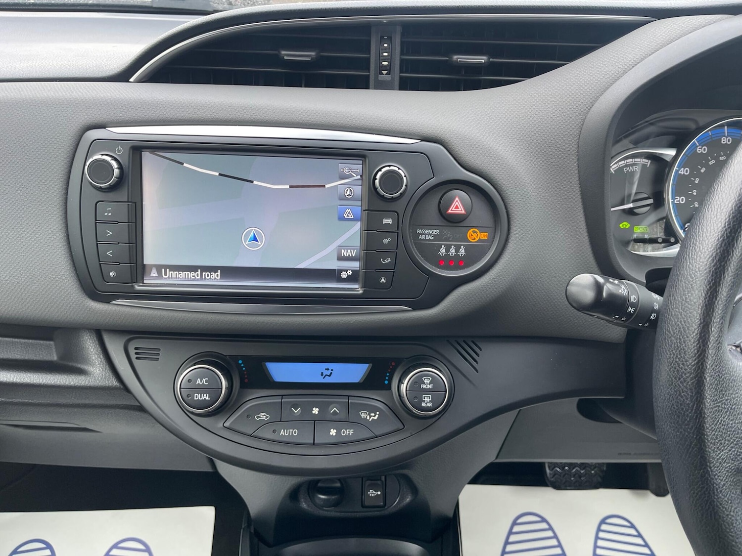 Used Toyota Yaris 2015 for sale - 77478948: Photo 10