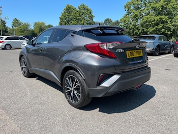 Used Toyota C-HR 2018 for sale - 79192024: Photo