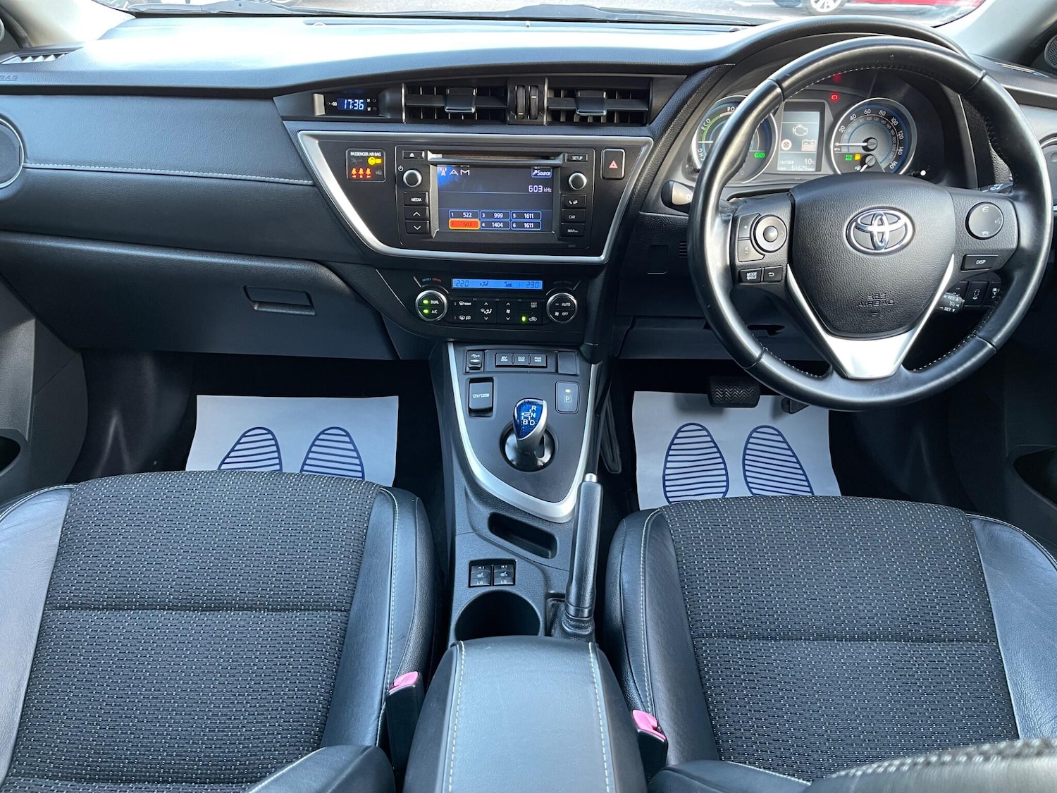 Used Toyota Auris 2013 for sale - 76360753: Photo 9