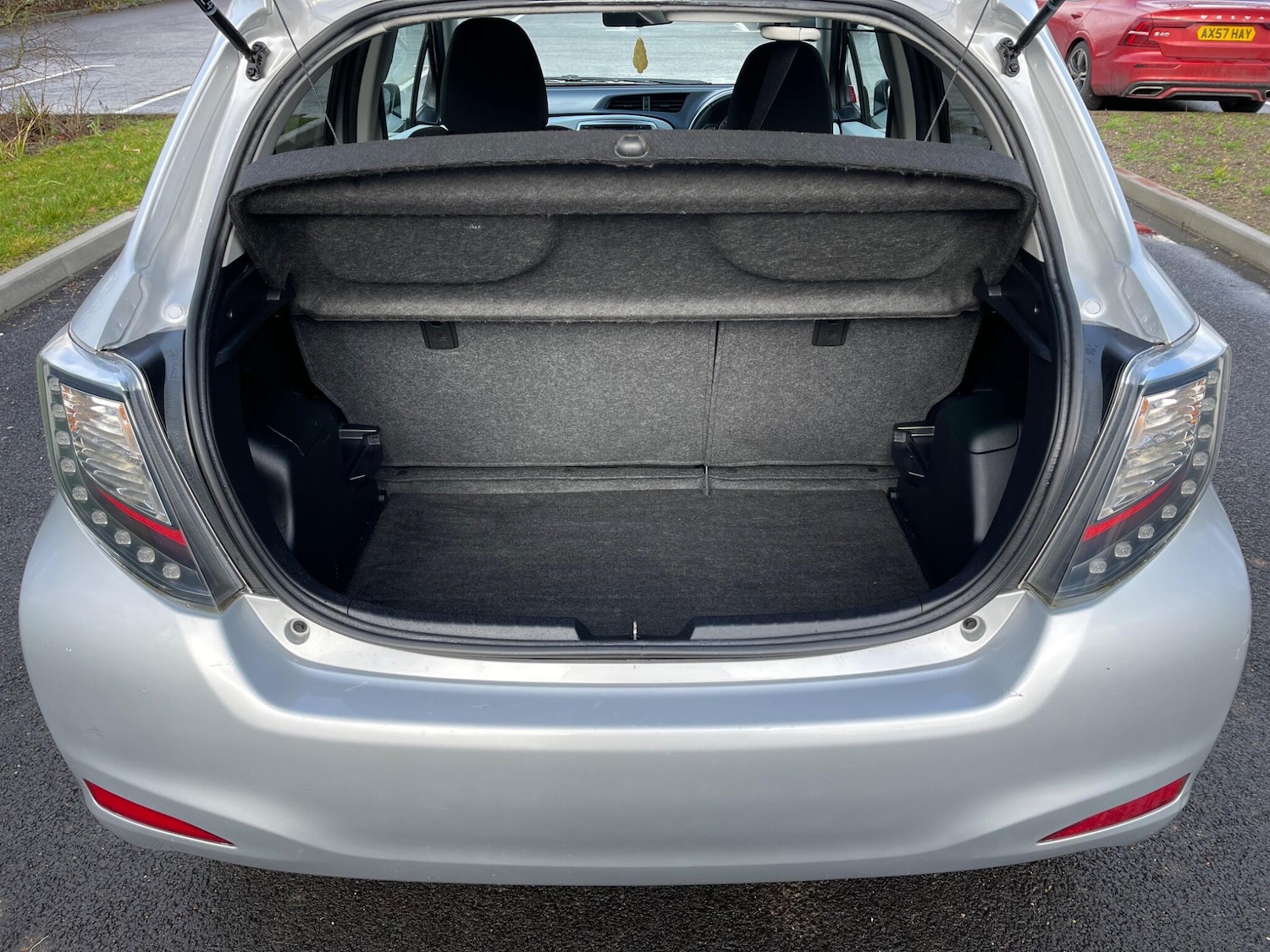 Used Toyota Yaris 2013 for sale - 77538071: Photo 17