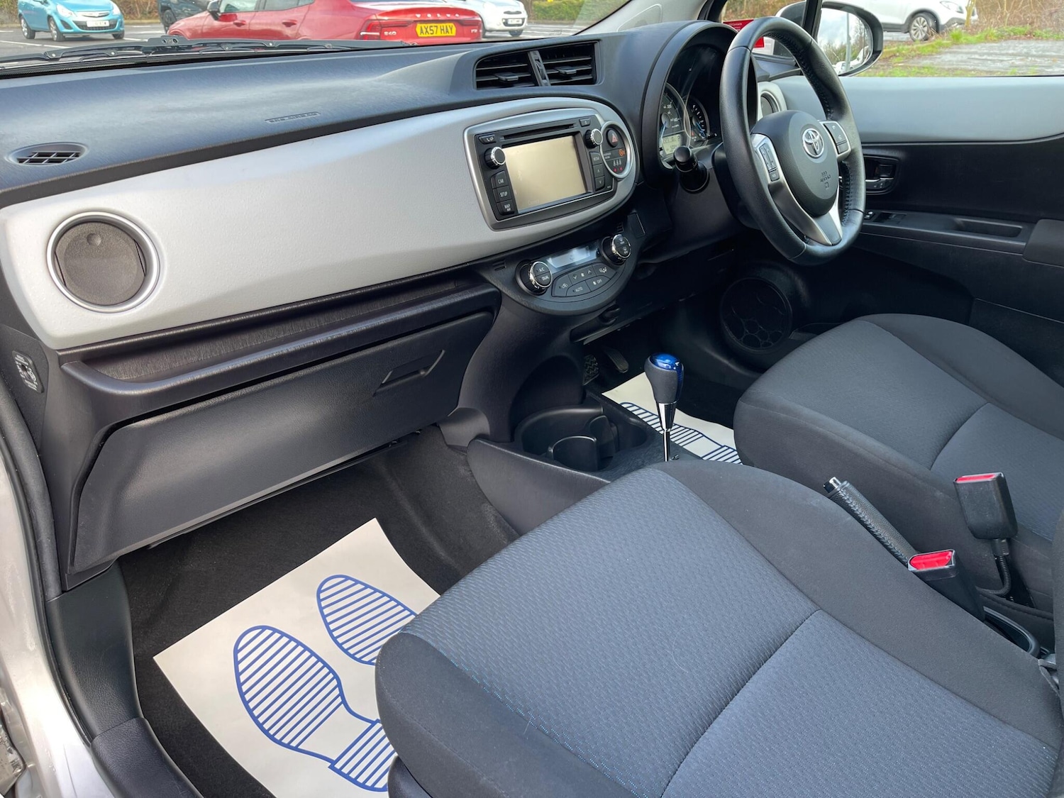 Used Toyota Yaris 2013 for sale - 77538071: Photo 8