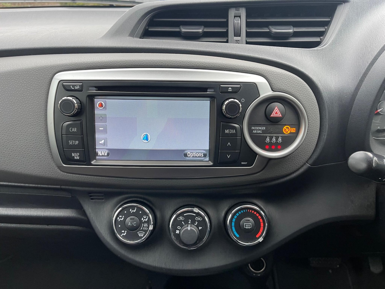 Used Toyota Yaris for sale - 76727448: Photo 10