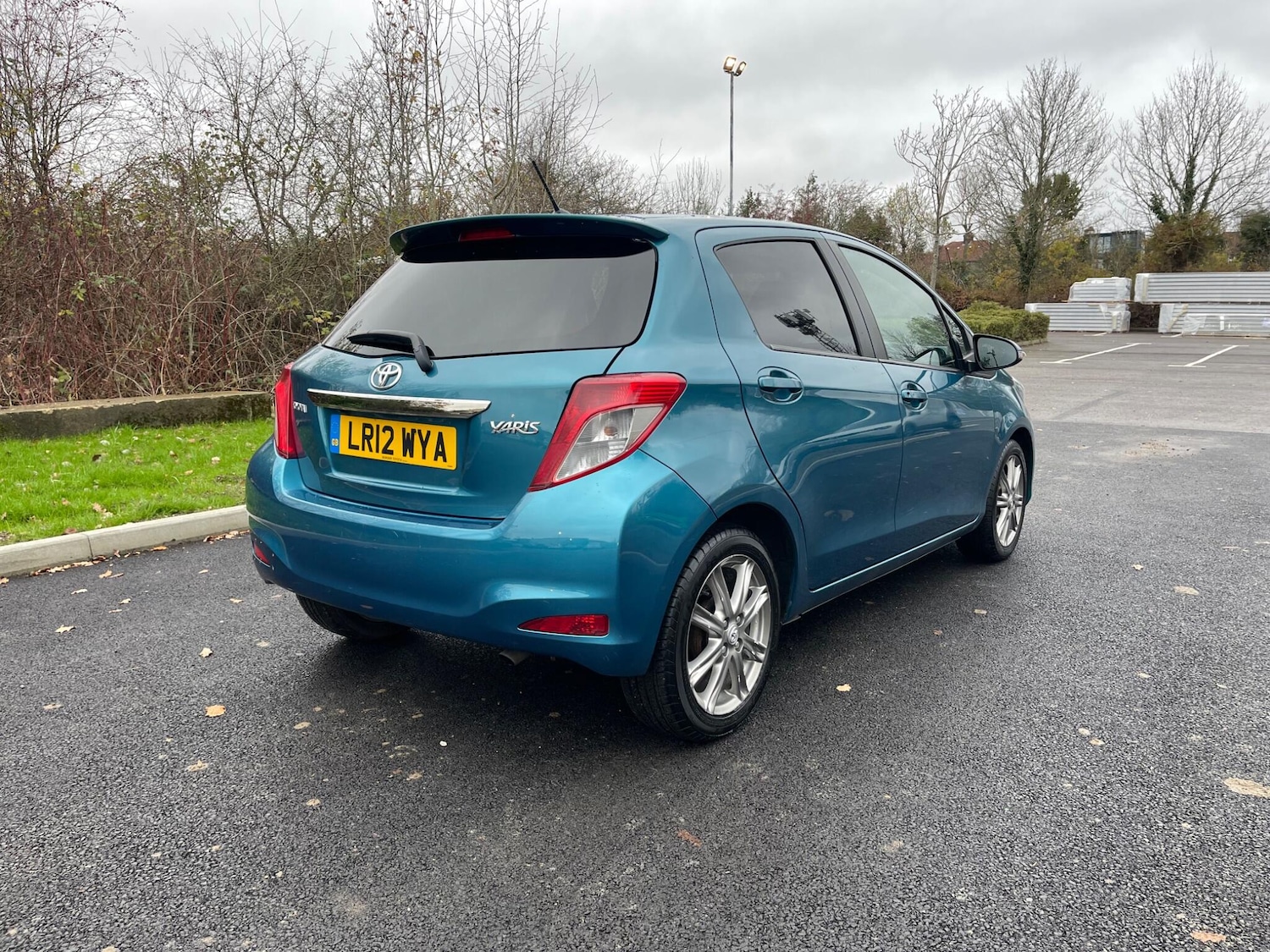 Used Toyota Yaris for sale - 76727448: Photo 6