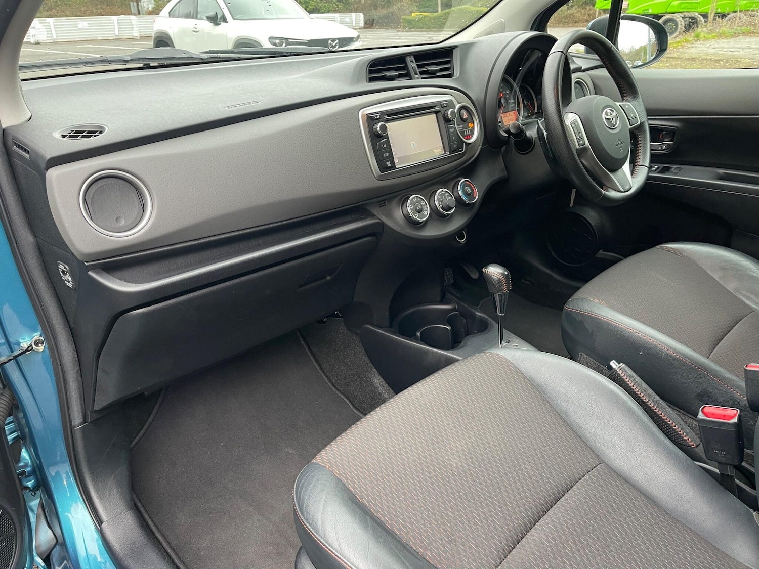 Used Toyota Yaris for sale - 76727448: Photo 8