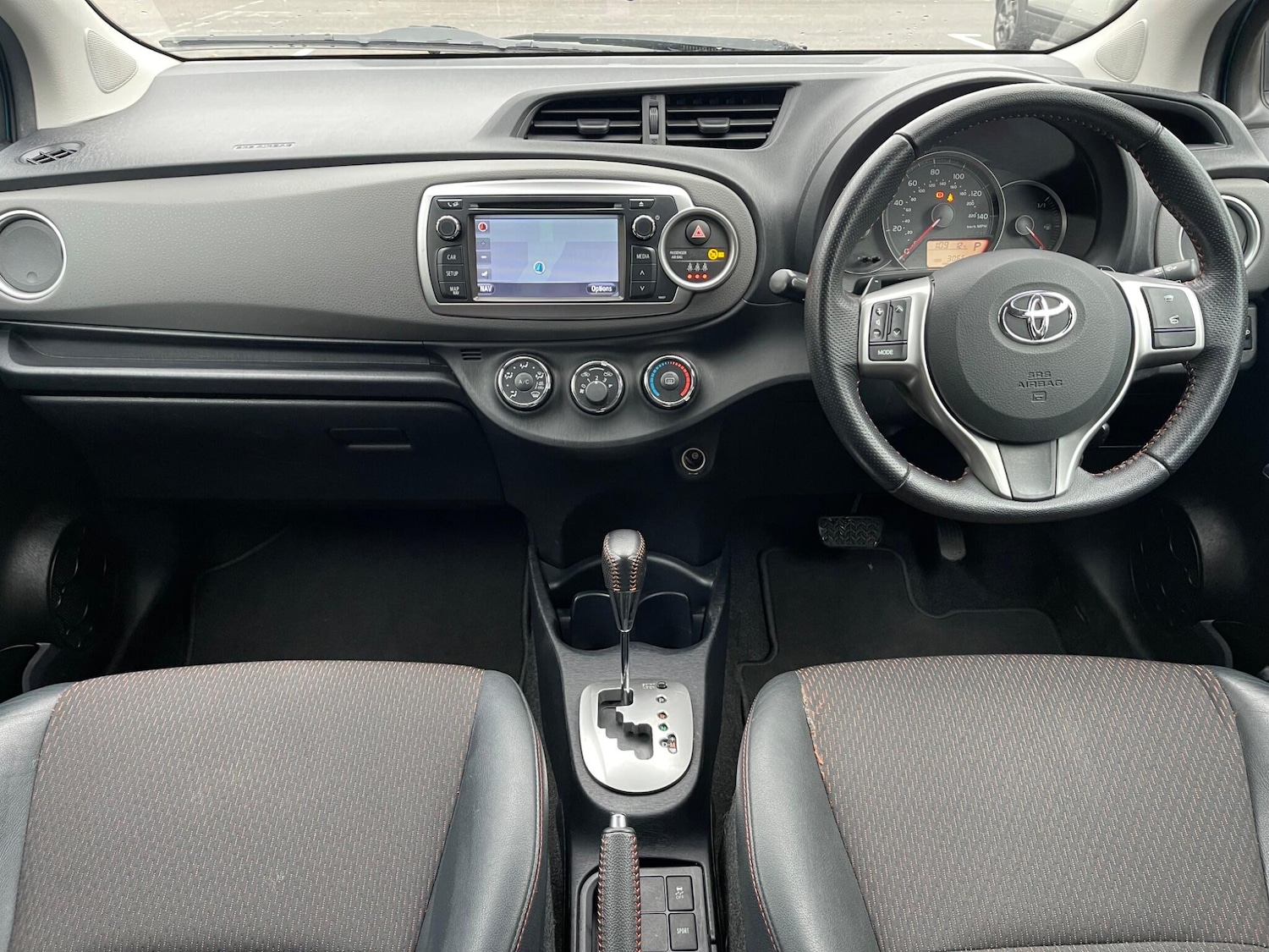 Used Toyota Yaris for sale - 76727448: Photo 9