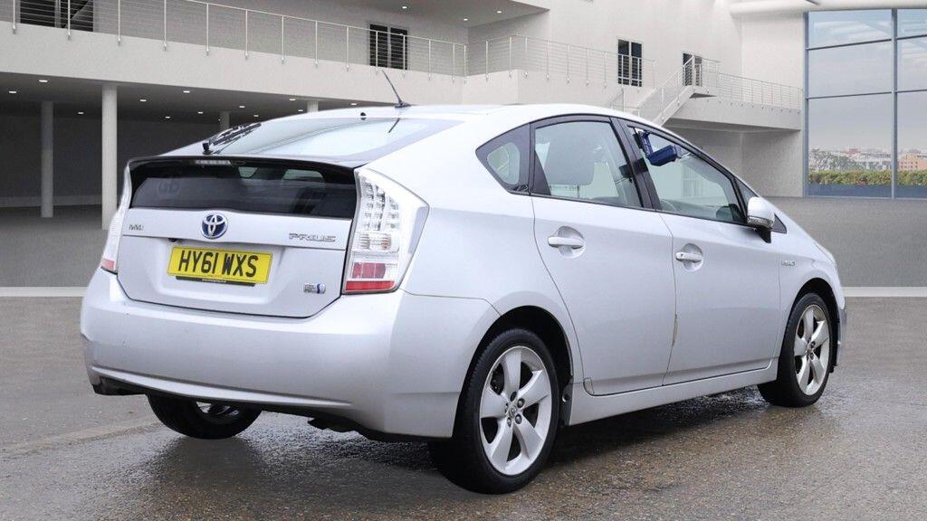 Used Toyota Prius 2011 for sale - 77425061: Photo 4