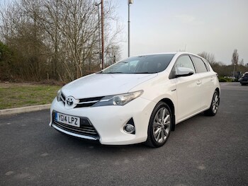 Used Toyota Auris 2014 for sale - 77893100: Photo