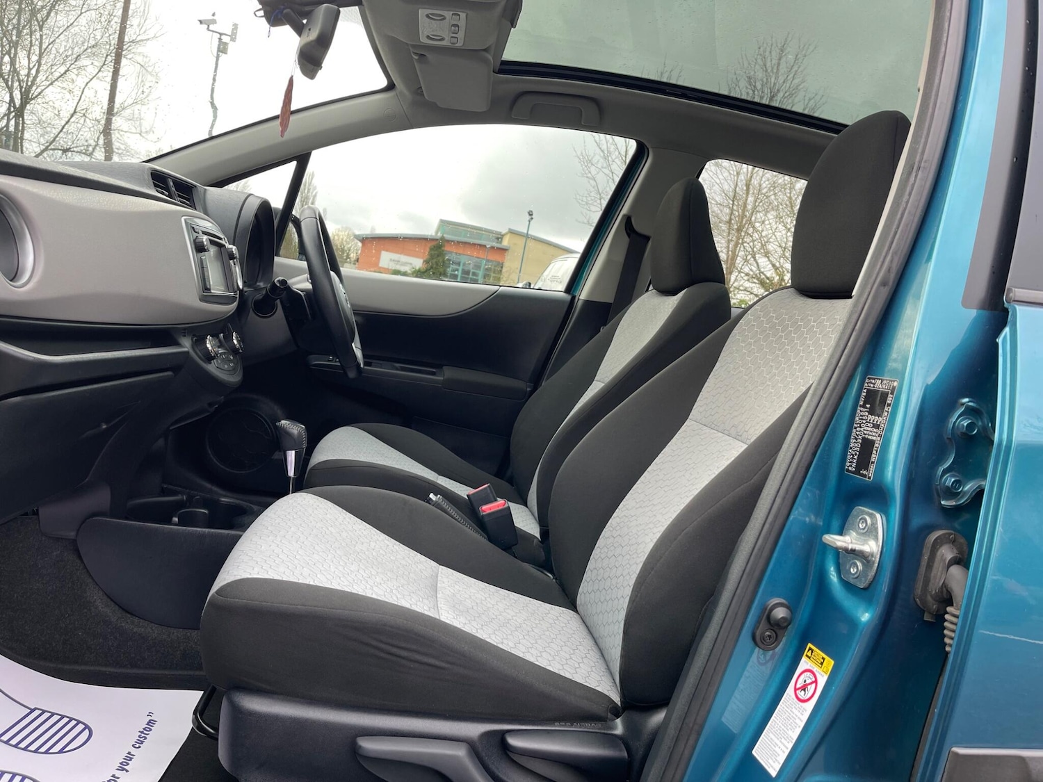 Used Toyota Yaris for sale - 77267447: Photo 13