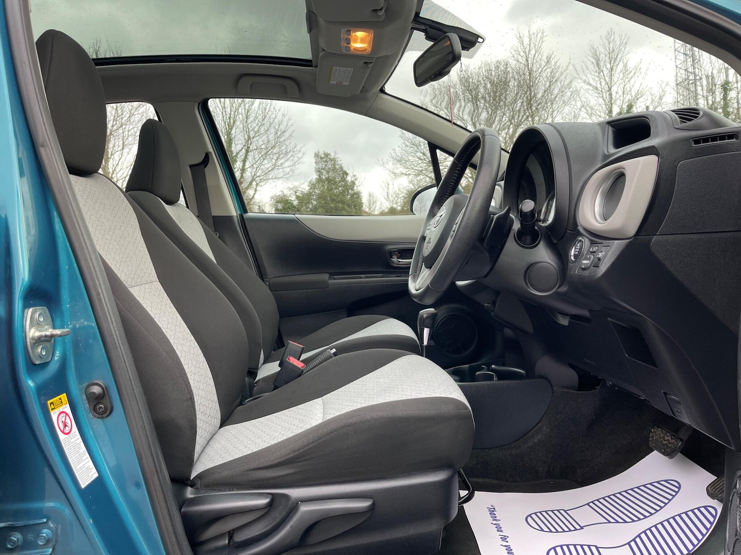 Used Toyota Yaris for sale - 77267447: Photo 14