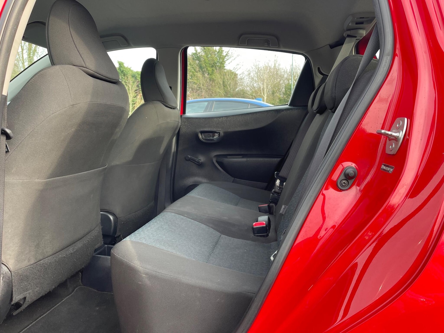 Used Toyota Yaris 2012 for sale - 77321017: Photo 14