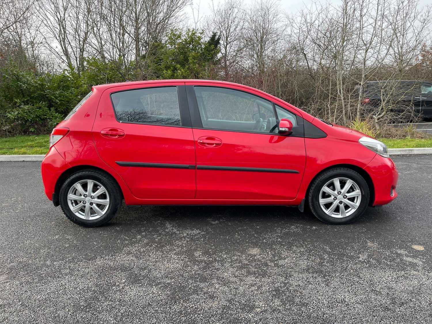 Used Toyota Yaris 2012 for sale - 77321017: Photo 18