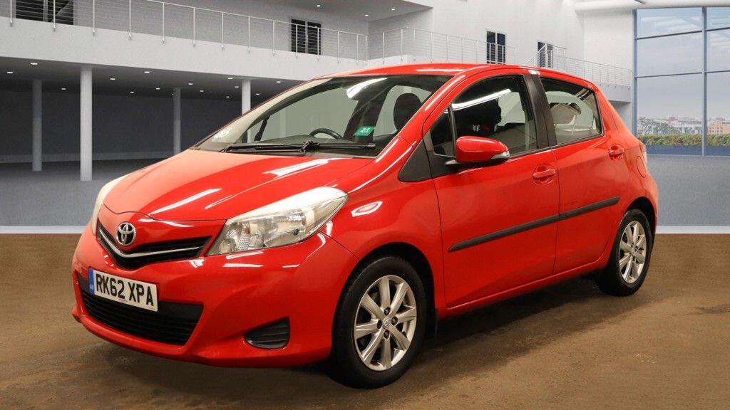 Used Toyota Yaris 2012 for sale - 77321017: Photo 2