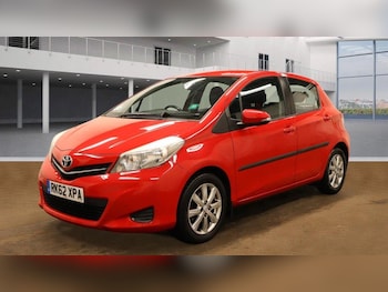 Used Toyota Yaris 2012 for sale - 77321017: Photo