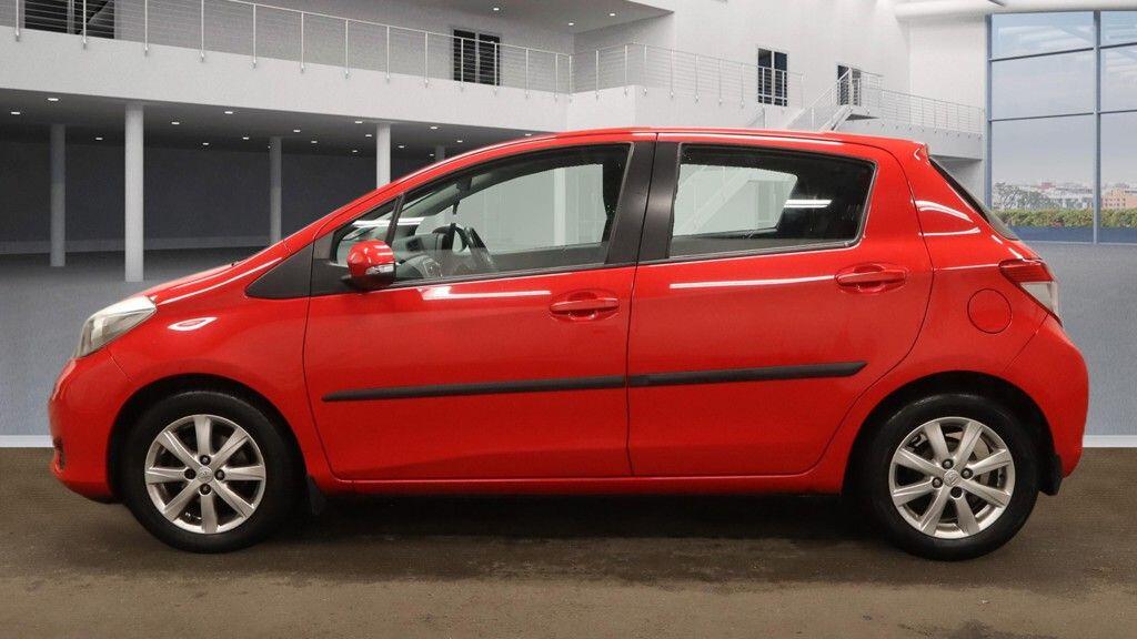 Used Toyota Yaris 2012 for sale - 77321017: Photo 4