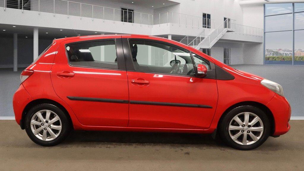 Used Toyota Yaris 2012 for sale - 77321017: Photo 5