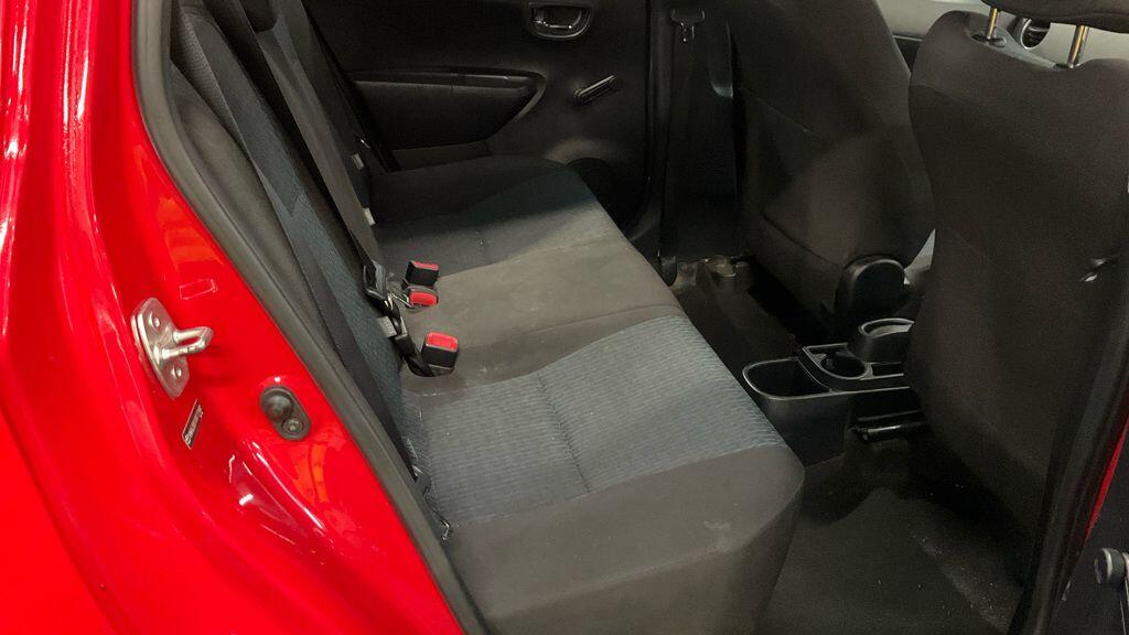 Used Toyota Yaris 2012 for sale - 77321017: Photo 6
