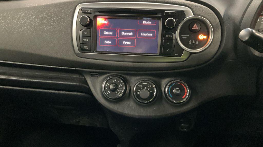 Used Toyota Yaris 2012 for sale - 77321017: Photo 8