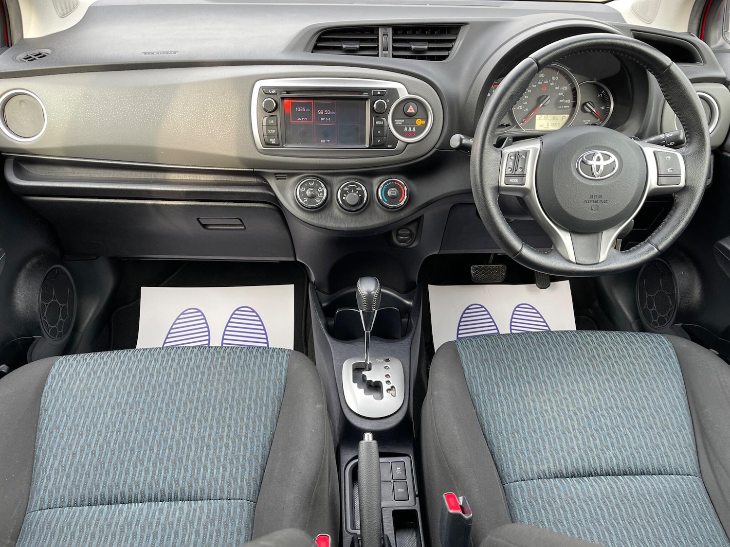 Used Toyota Yaris 2012 for sale - 77321017: Photo 9