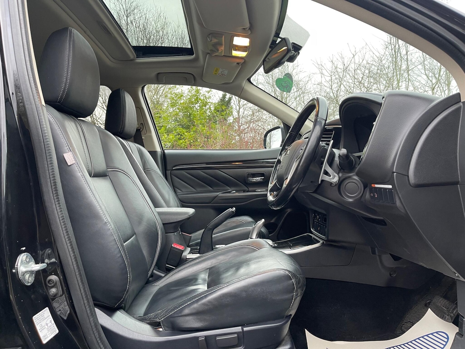 Used Mitsubishi Outlander 2016 for sale - 77612304: Photo 15