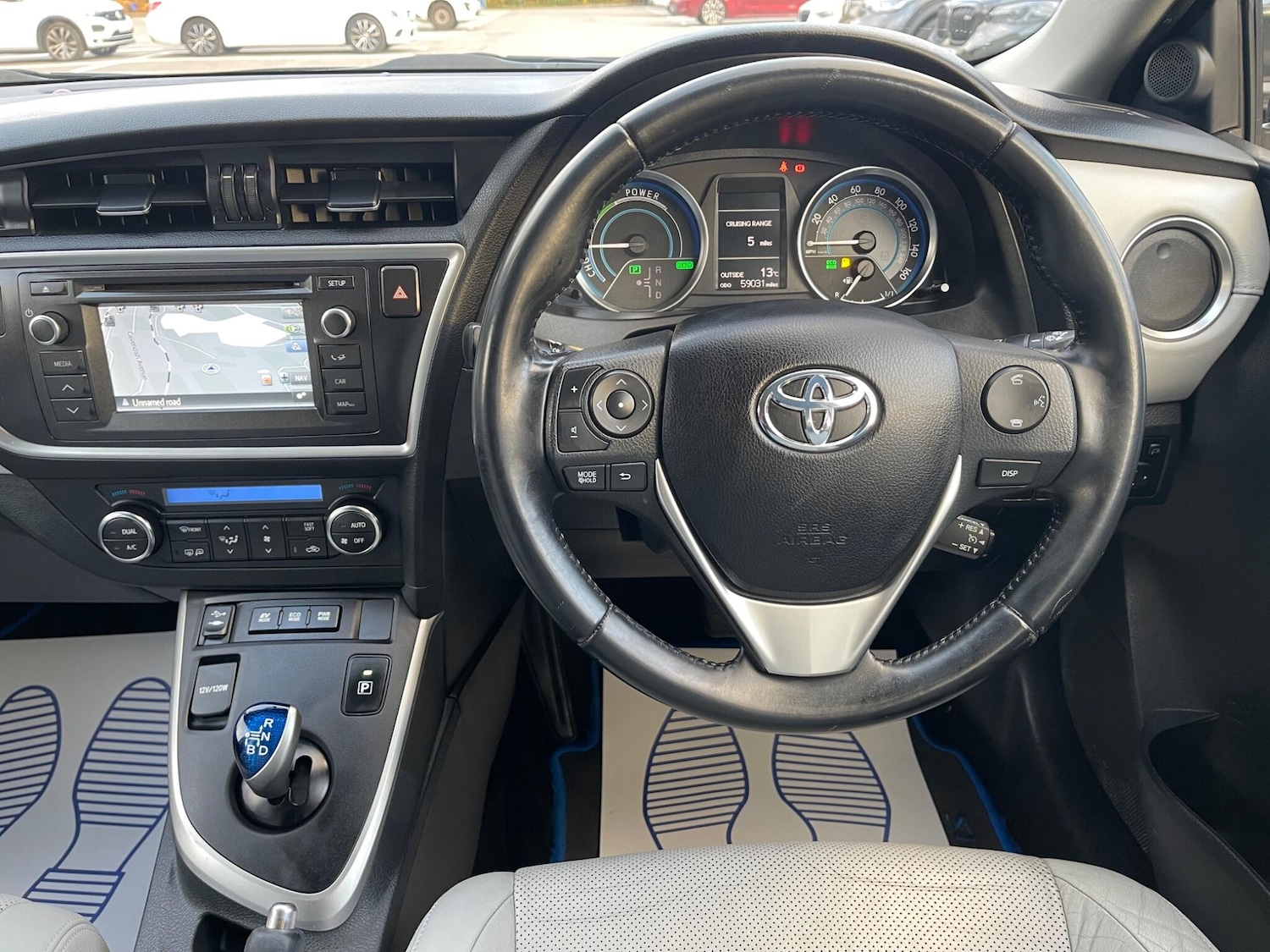 Used Toyota Auris 2014 for sale - 76398279: Photo 12