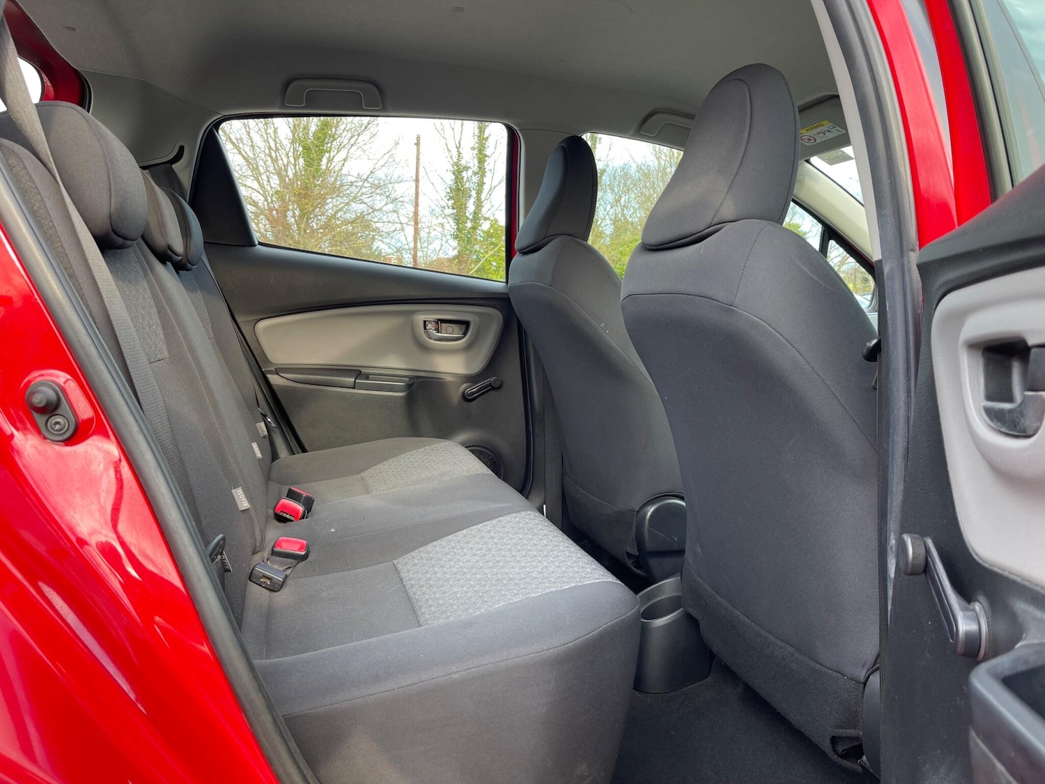 Used Toyota Yaris 2014 for sale - 77314748: Photo 15