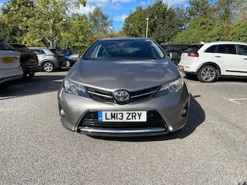 Used Toyota Auris 2013 for sale - 76042554: Photo