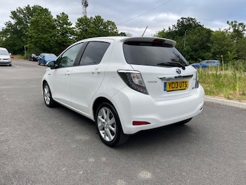 Used Toyota Yaris 2013 for sale - 78784464: Photo
