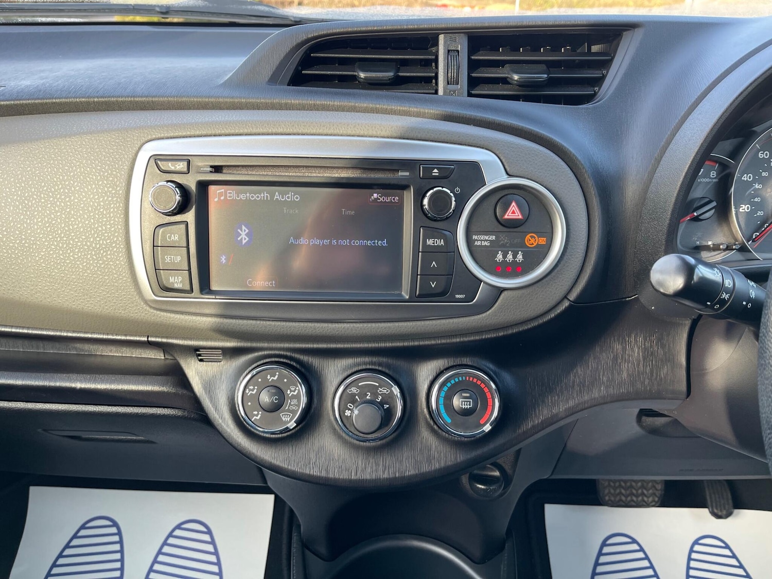 Used Toyota Yaris for sale - 77670389: Photo 11