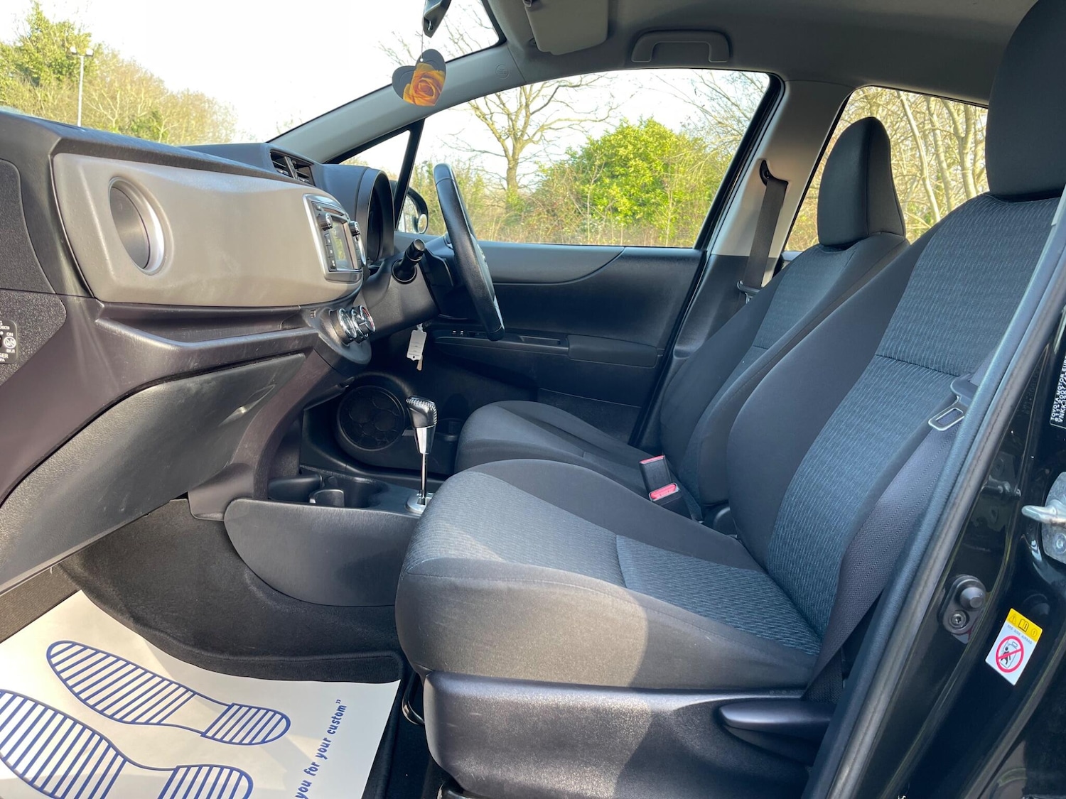 Used Toyota Yaris for sale - 77670389: Photo 12