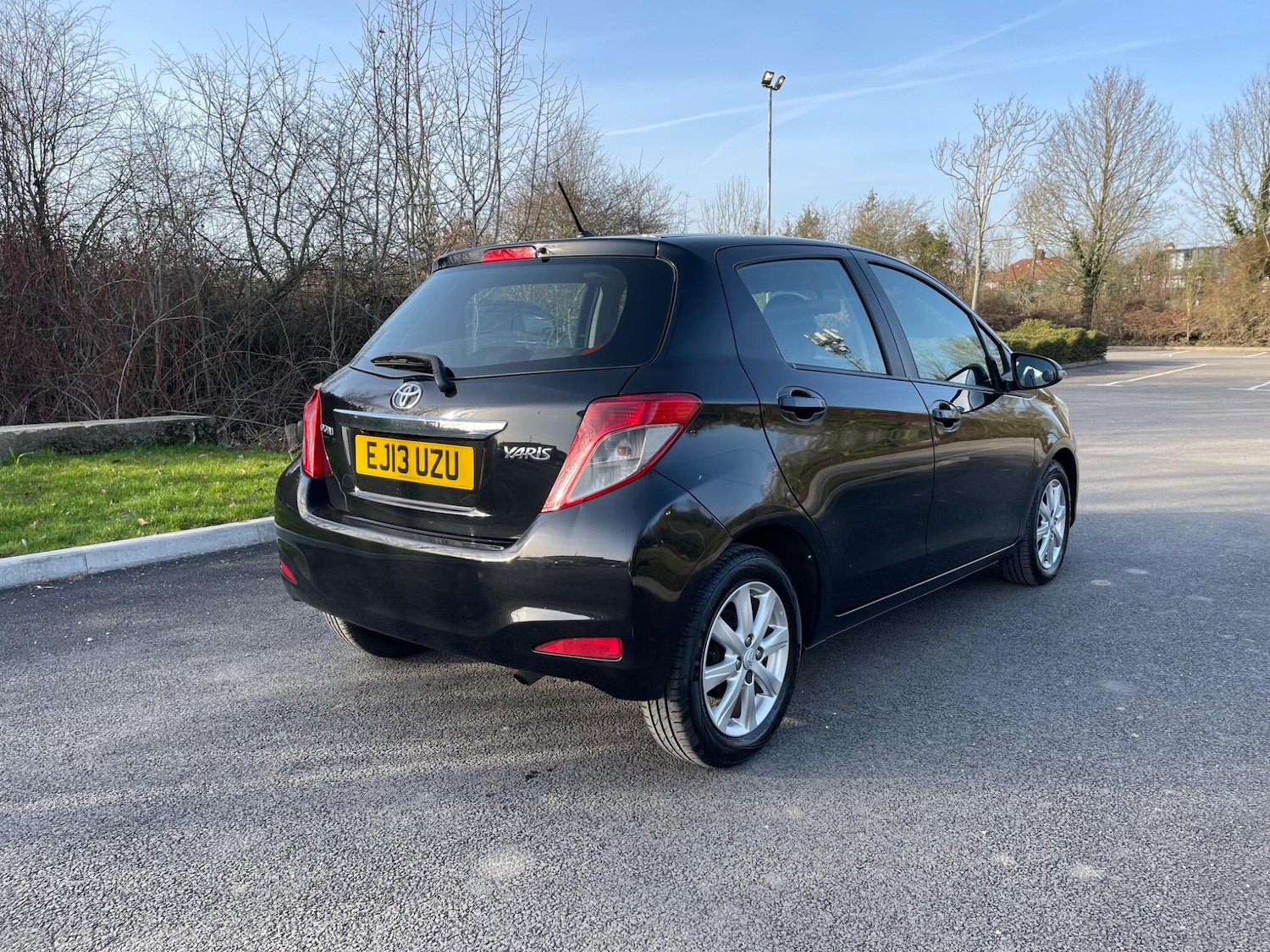 Used Toyota Yaris for sale - 77670389: Photo 6