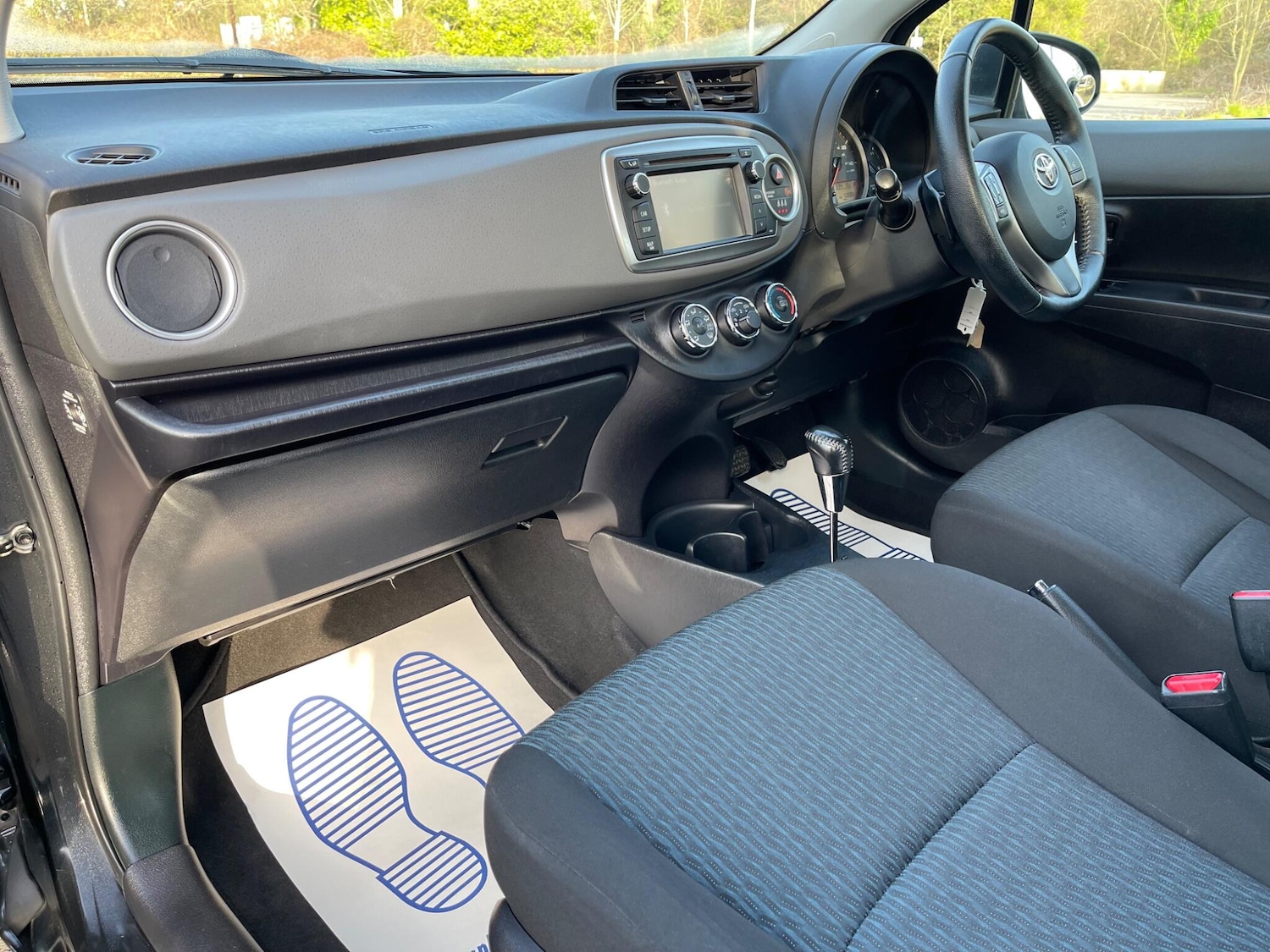 Used Toyota Yaris for sale - 77670389: Photo 8