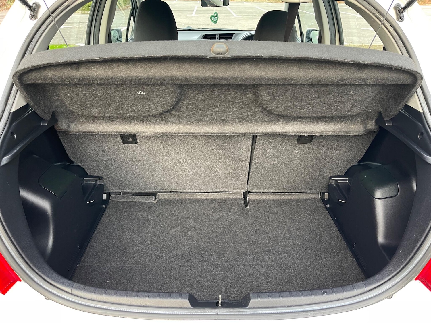 Used Toyota Yaris 2012 for sale - 76499182: Photo 17