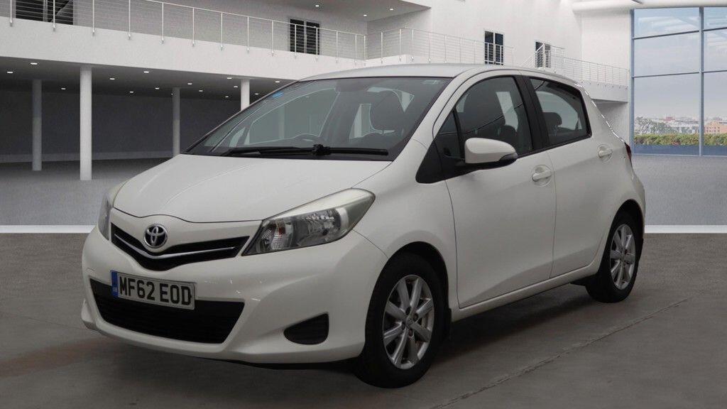 Used Toyota Yaris 2012 for sale - 76499182: Photo 2