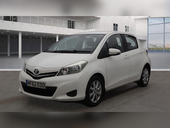 Used Toyota Yaris 2012 for sale - 76499182: Photo