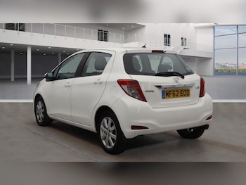Used Toyota Yaris 2012 for sale - 76499182: Photo