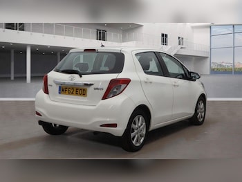 Used Toyota Yaris 2012 for sale - 76499182: Photo